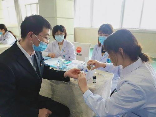 愛心永恒，健康加油——甘肅寶石花醫院健康咨詢義診活動走進中國石油甘肅銷售公司